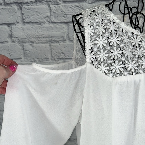 Charming Charlie Cold Shoulder White Lace Blouse - Picture 3 of 6